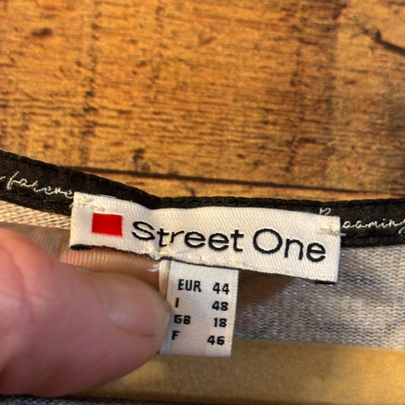 Street One Patterned Top - Picture 3 of 4